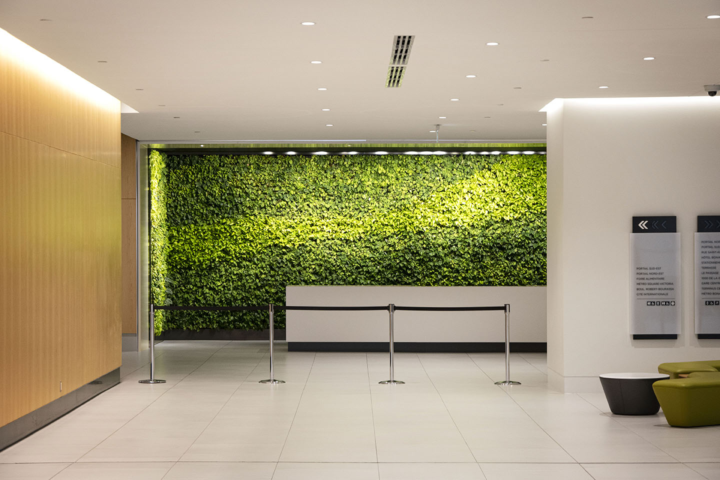 Bonaventure Green Wall